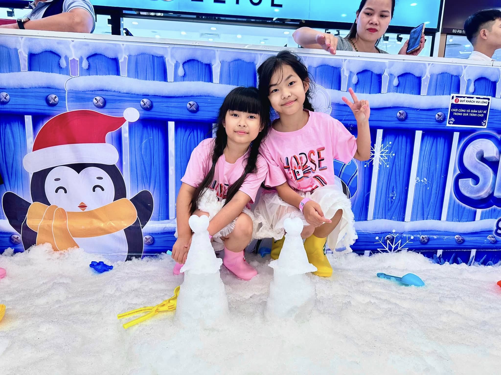 Trải nghiệm chạm tuyết Snow Fun