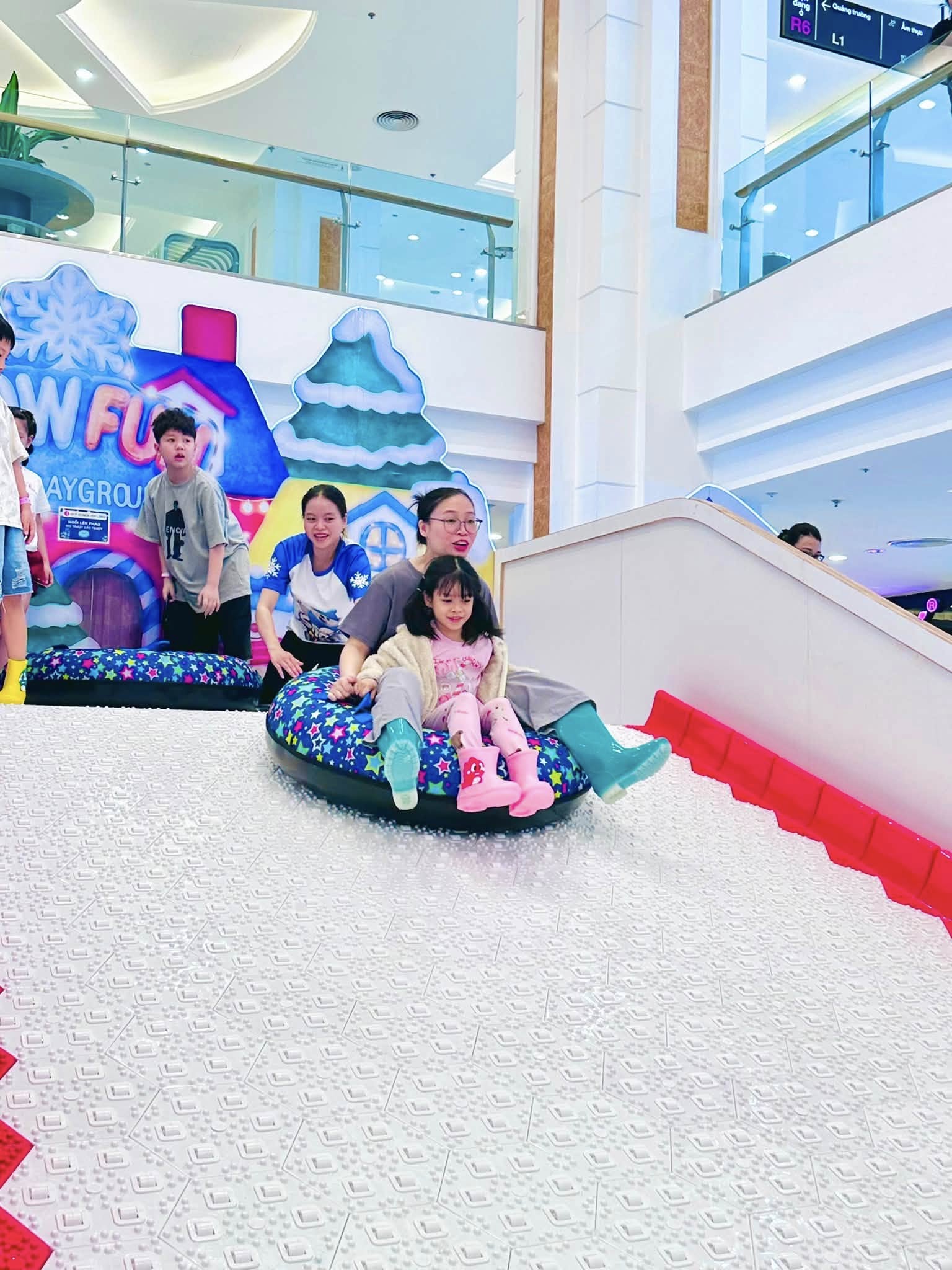 Đường trượt tuyết Snow Fun